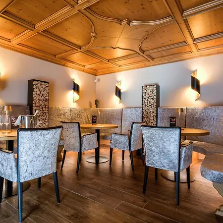 Otel Fanes 4*