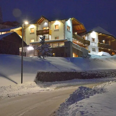 Fanes Otel